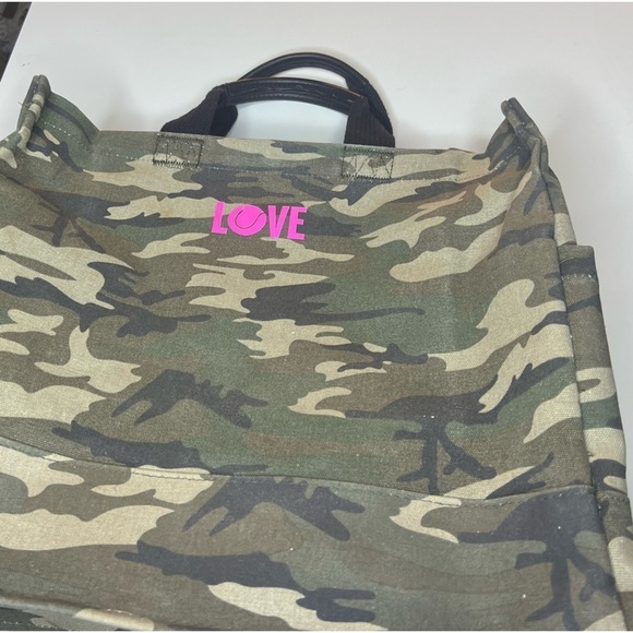 Green Camo Luxe North South Bag w/Neon Pink Tennis Racquets & Strap Crossbody - Picture 5 of 6